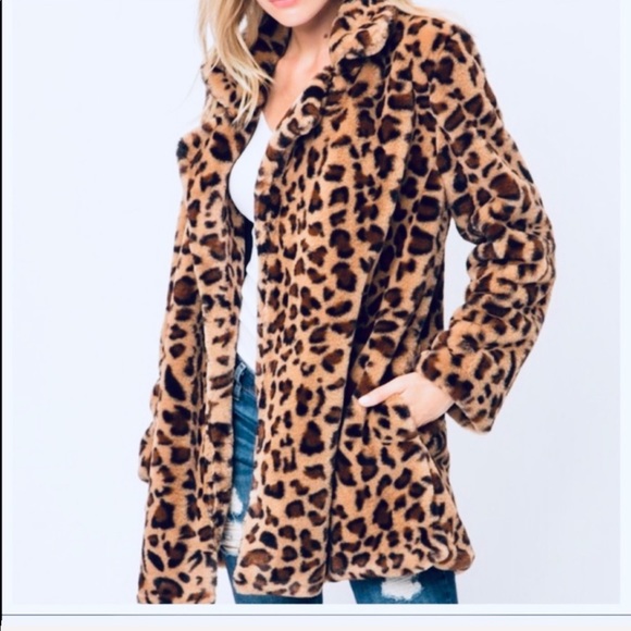 ✨LAST ONE✨Gorgeous leopard faux fur jacket - Picture 4 of 4